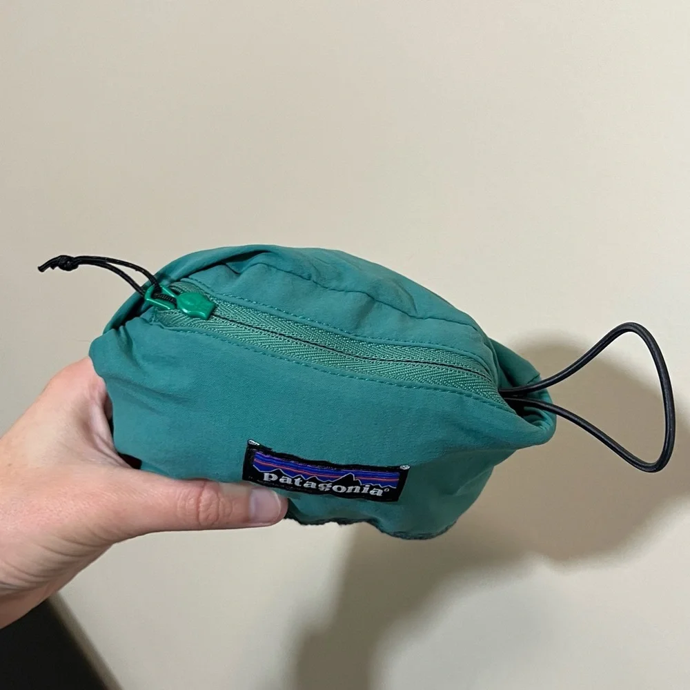 SOLD Patagonia Men’s Packable Board Shorts - Picture 8 of 14